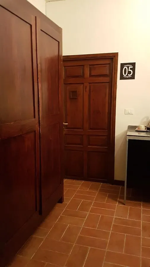Dimora Storica Urbana Hotel Rome 3*,